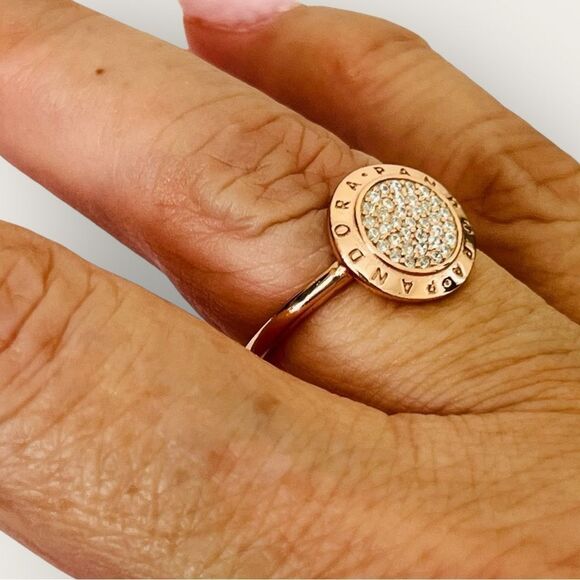 Round rose gold plated ring size 6 paved clear crystals - Picture 2 of 7